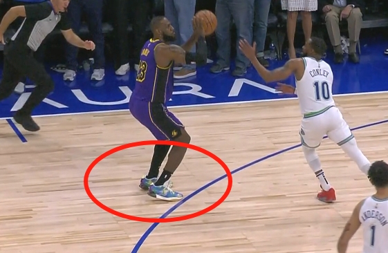 足球芯片判罚反转启示录 篮球出界争议或靠传感器终结